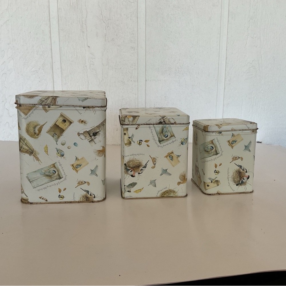 Hallmark Decorative Storage Tins - White with Vintage nature prints